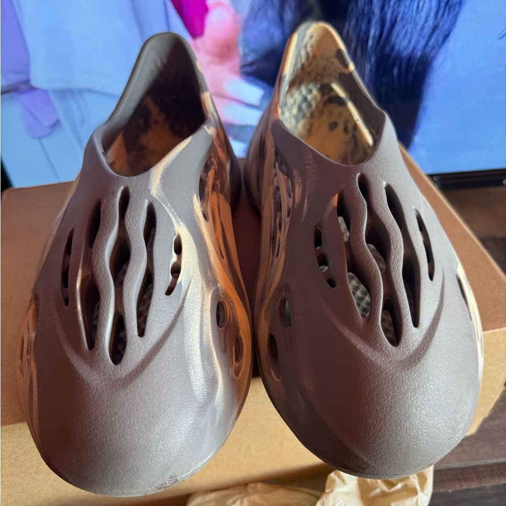 yeezy foam runner good condition